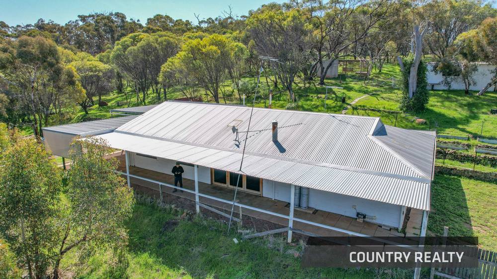 79 Horseshoe Road, TOODYAY, WA 6566