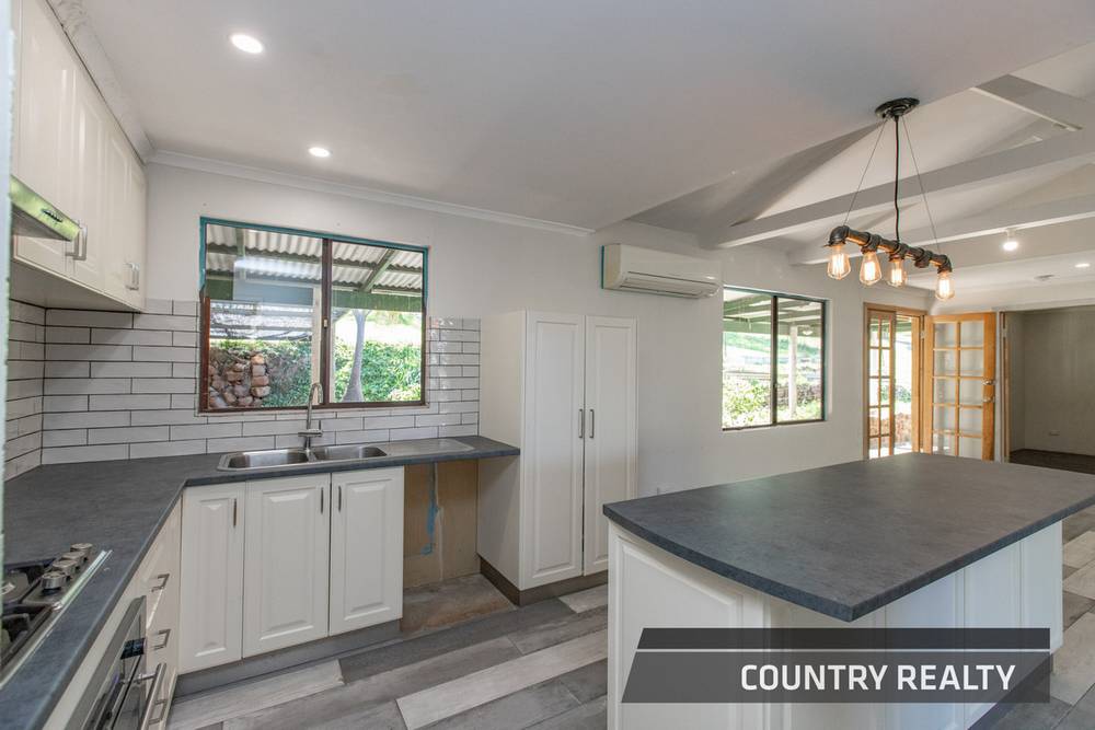 79 Horseshoe Road, TOODYAY, WA 6566