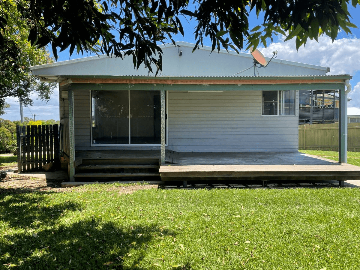 15 Balmoral Street, MARGATE, QLD 4019