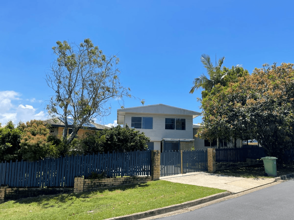 15 Balmoral Street, MARGATE, QLD 4019