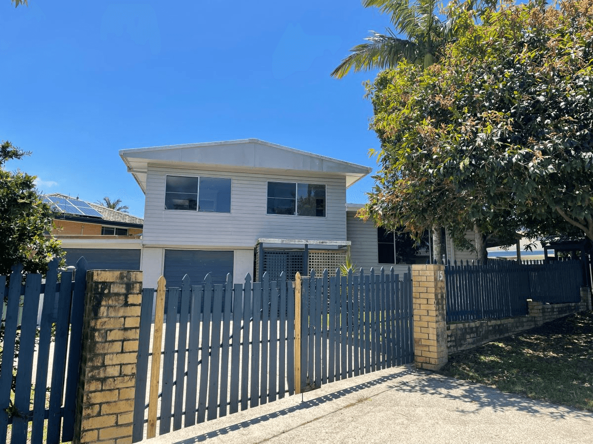 15 Balmoral Street, MARGATE, QLD 4019