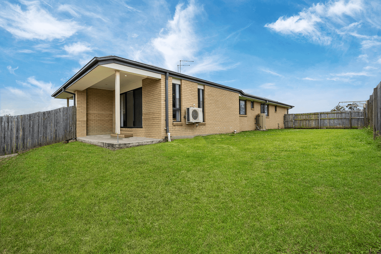 1 & 2/45 Pendragon Street, RACEVIEW, QLD 4305