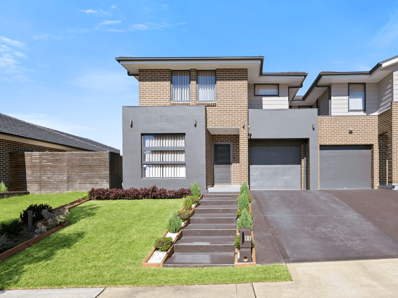 8B Tess Circuit, ORAN PARK, NSW 2570