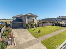 21 Sunset Boulevard, Paynesville, VIC 3880