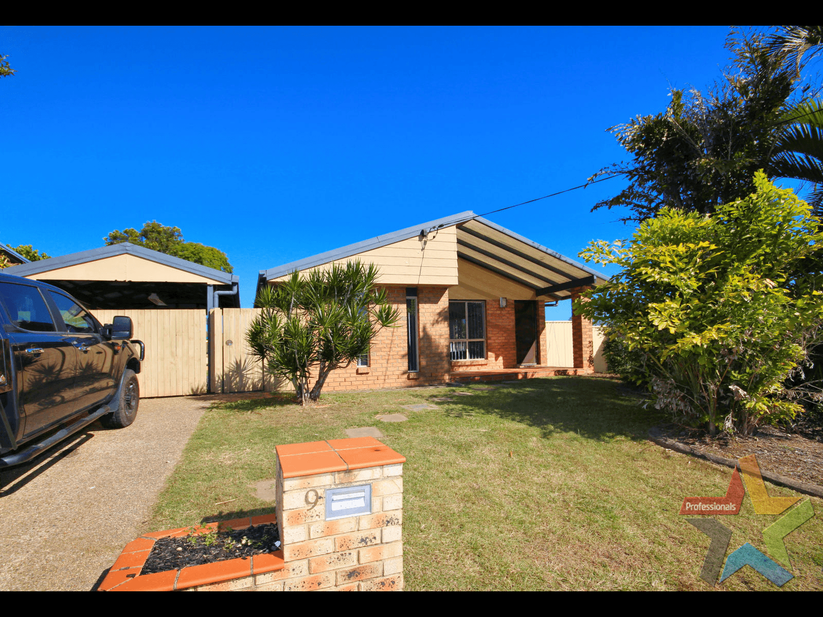 9 Currawong Street, BUNDAMBA, QLD 4304