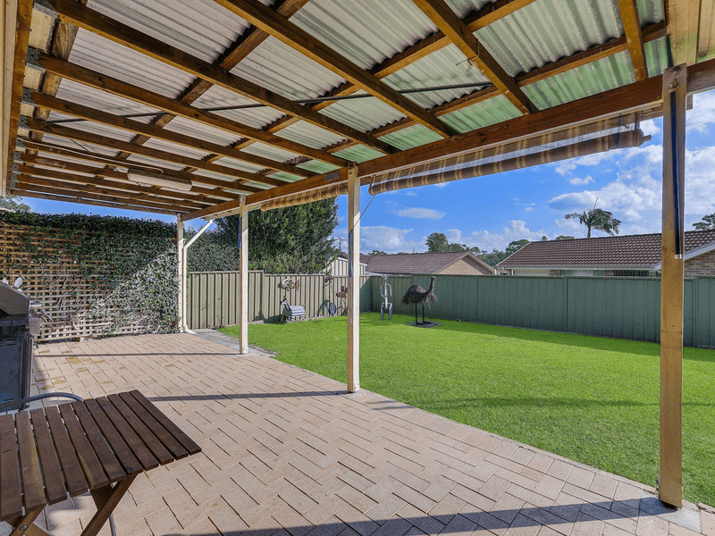 30 Scenic Circle, BUDGEWOI, NSW 2262