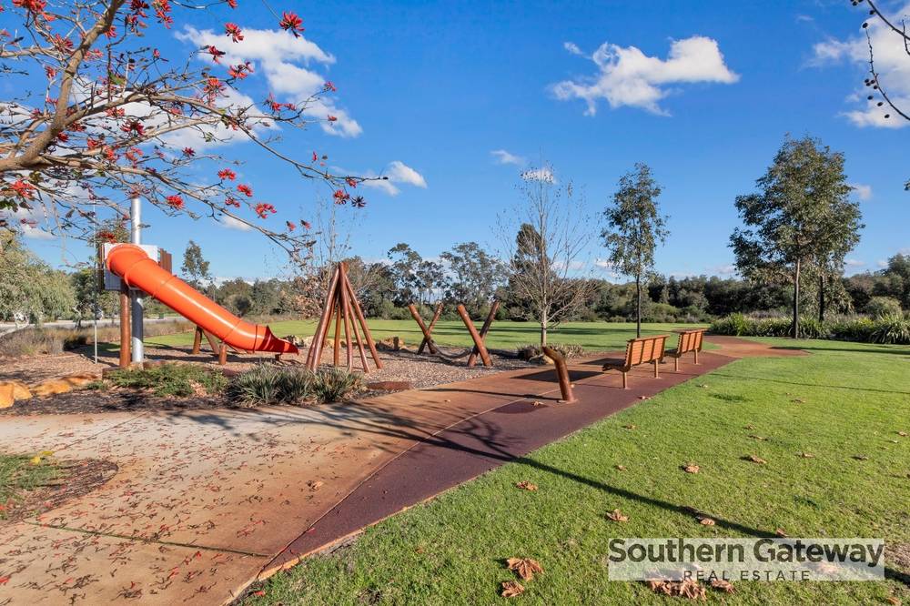 13 Barossa Street, WELLARD, WA 6170