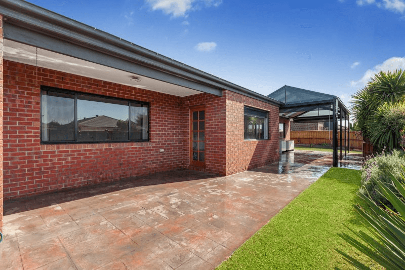 19 Millbrook Terrace, WALLAN, VIC 3756