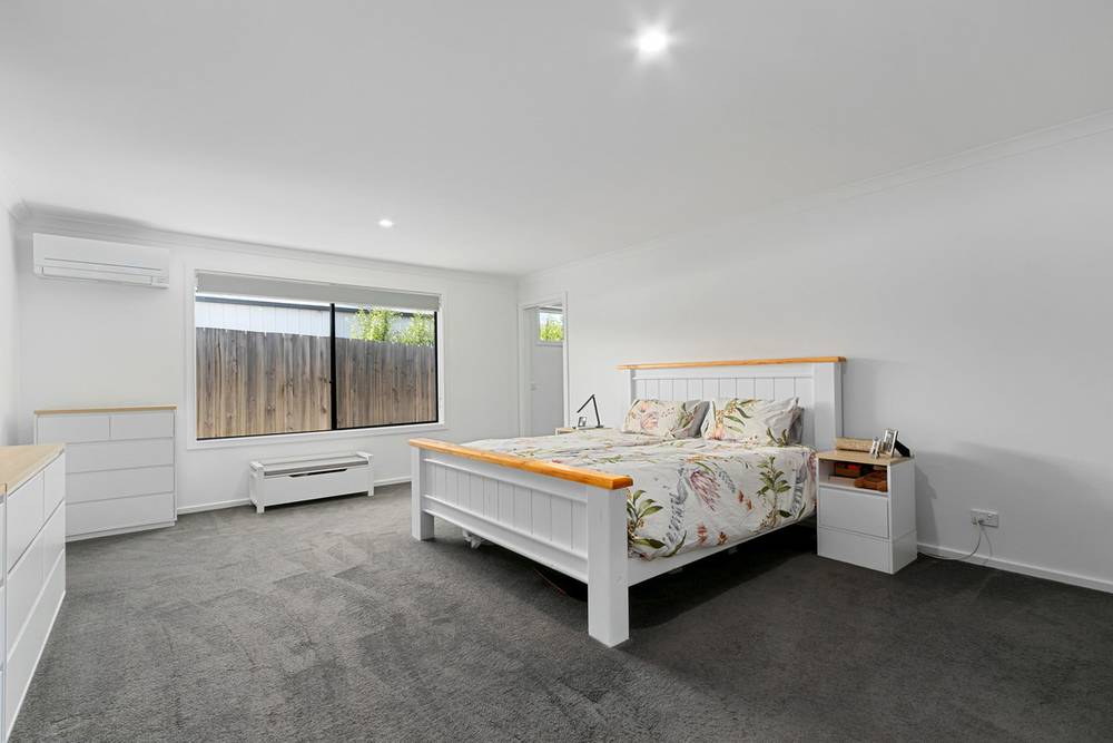 36 Campbell Grove, LAKES ENTRANCE, VIC 3909
