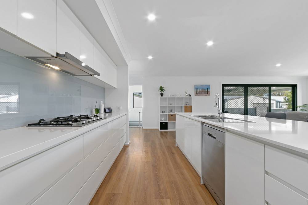 36 Campbell Grove, LAKES ENTRANCE, VIC 3909