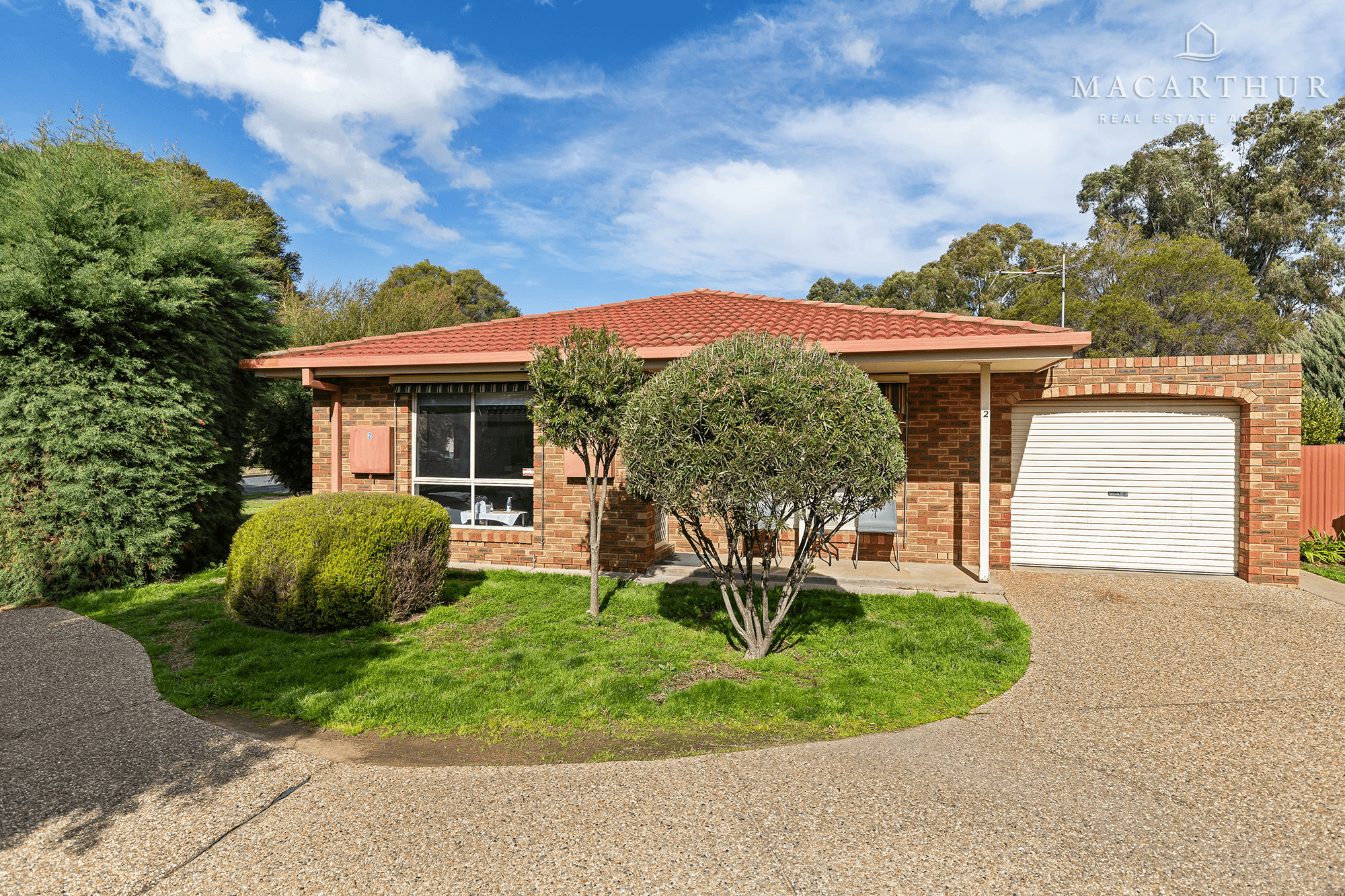 2/54 Adjin Street, Mount Austin, NSW 2650