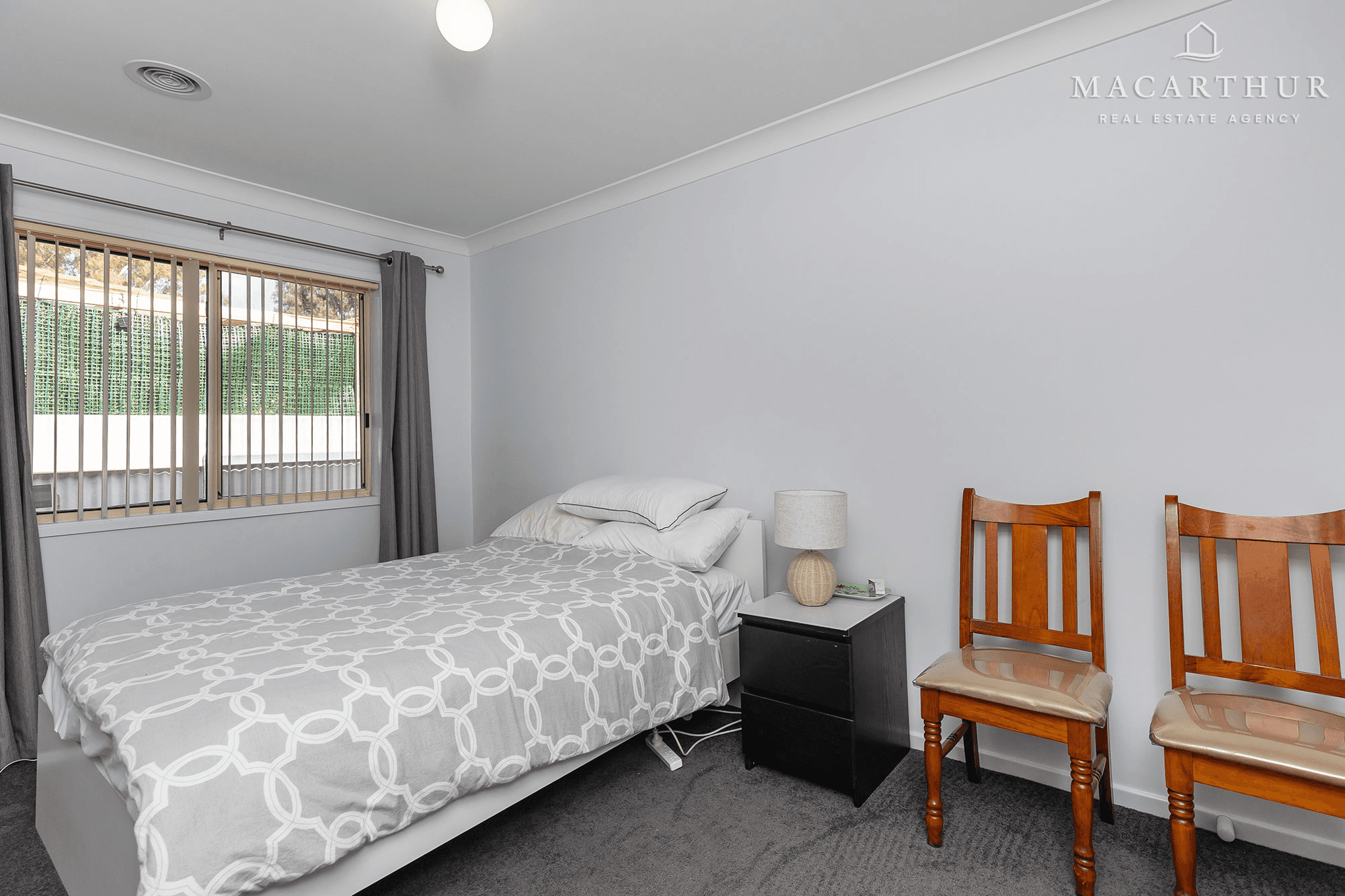 2/54 Adjin Street, Mount Austin, NSW 2650