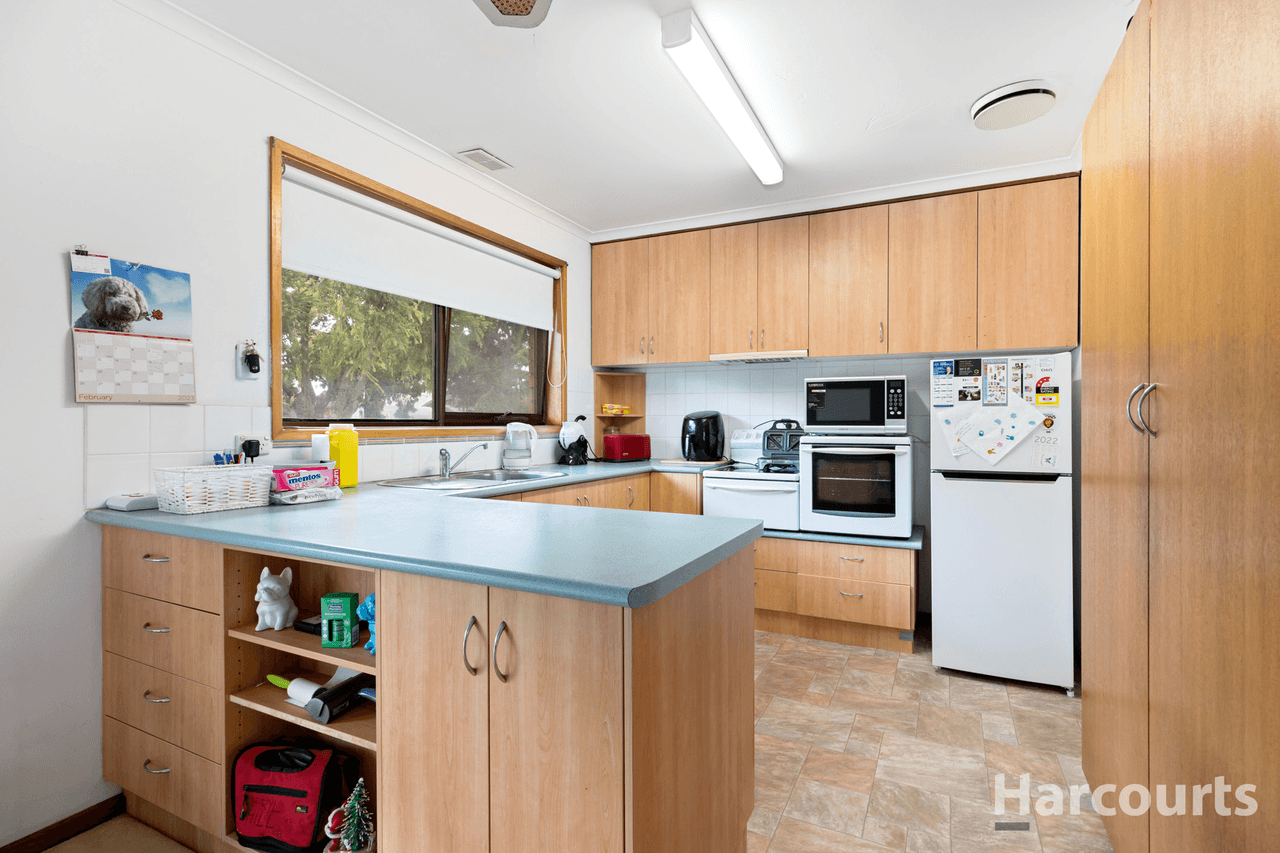 1/32 Mitchells Road, MOE, VIC 3825