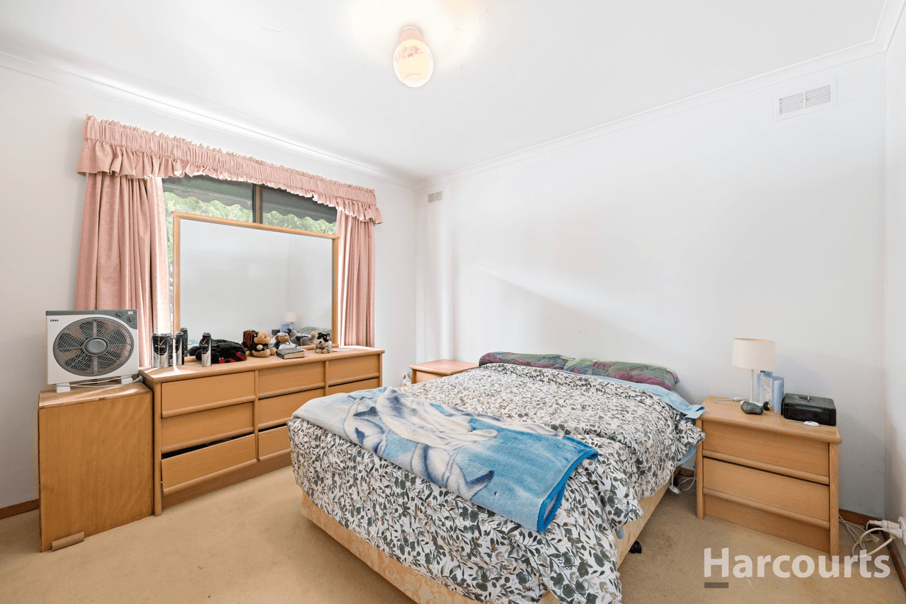 1/32 Mitchells Road, MOE, VIC 3825