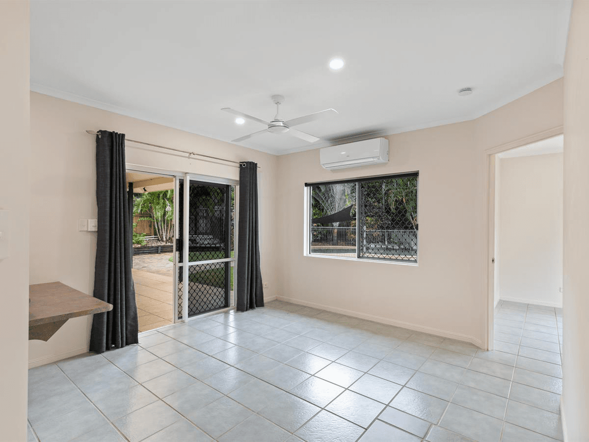 12 Ebony Street, Redlynch, QLD 4870