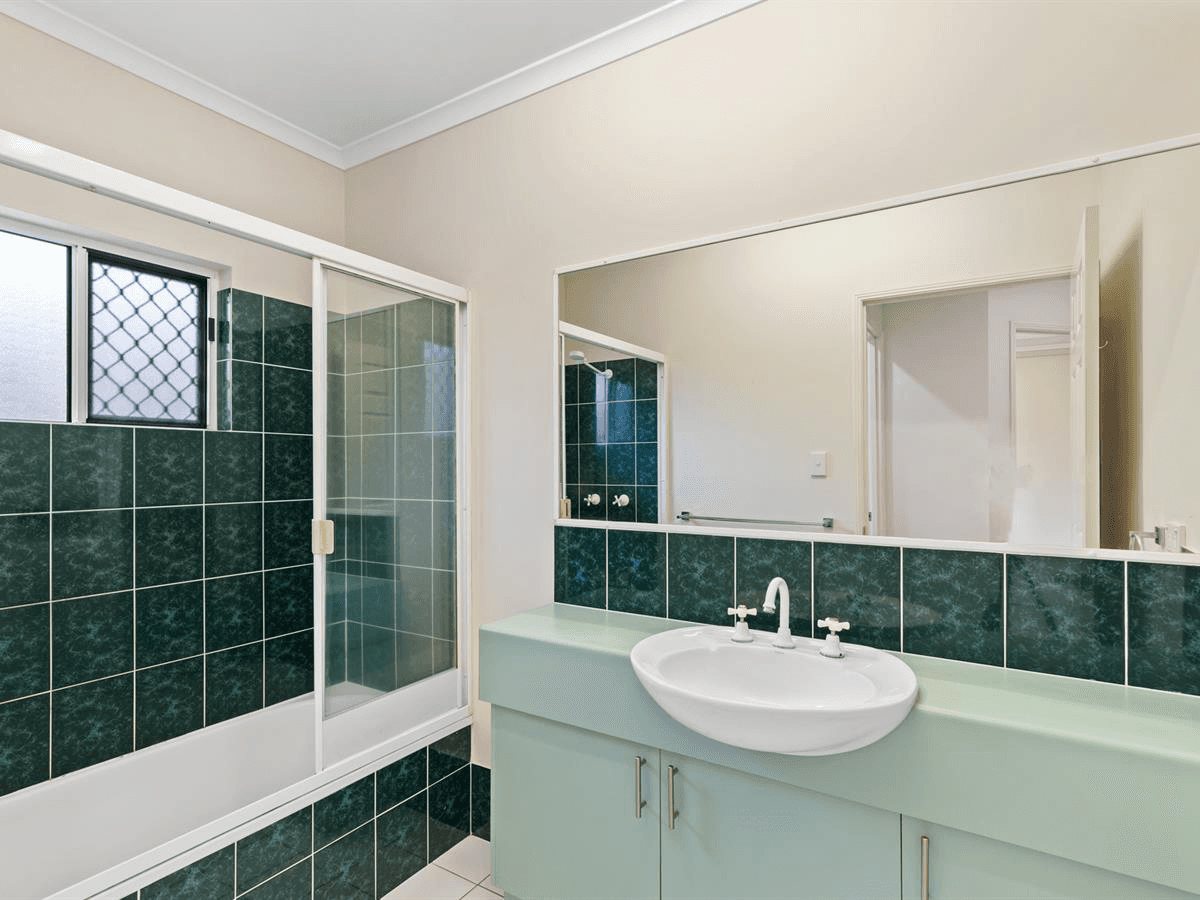 12 Ebony Street, Redlynch, QLD 4870