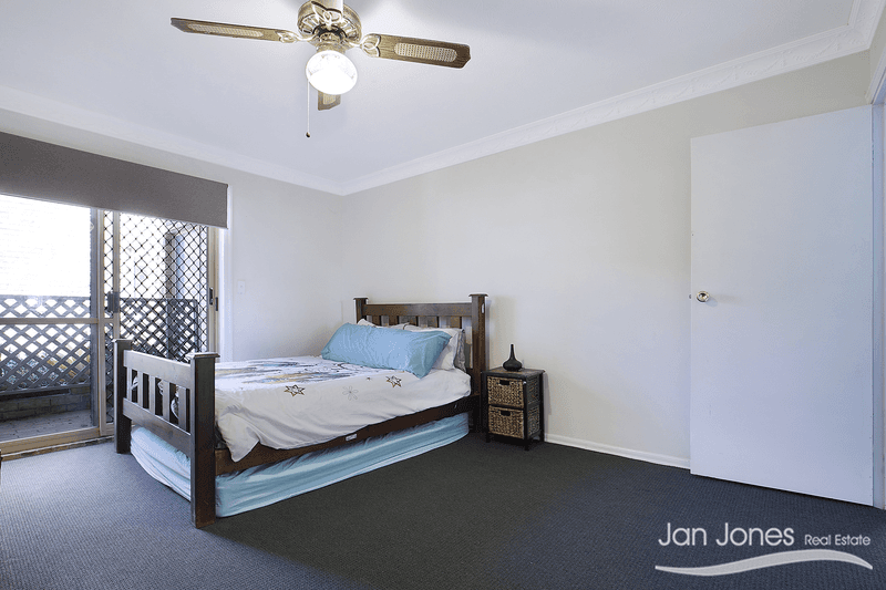 Unit 1/45 Marine Pde, Redcliffe, QLD 4020