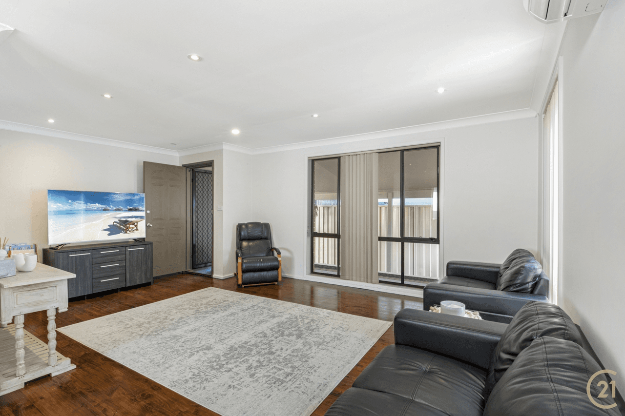 33 Kuburra Road, Erina, NSW 2250