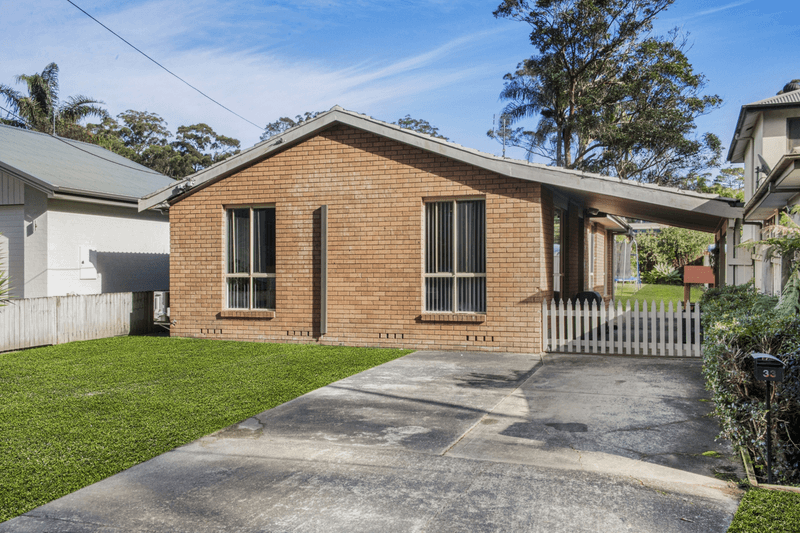 33 Kuburra Road, Erina, NSW 2250