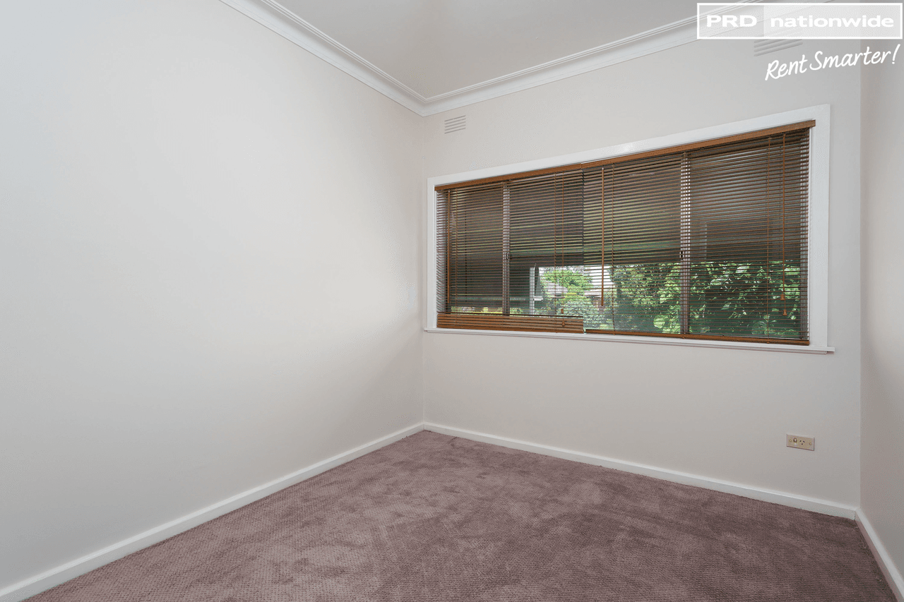 11 Karen Street, TOLLAND, NSW 2650