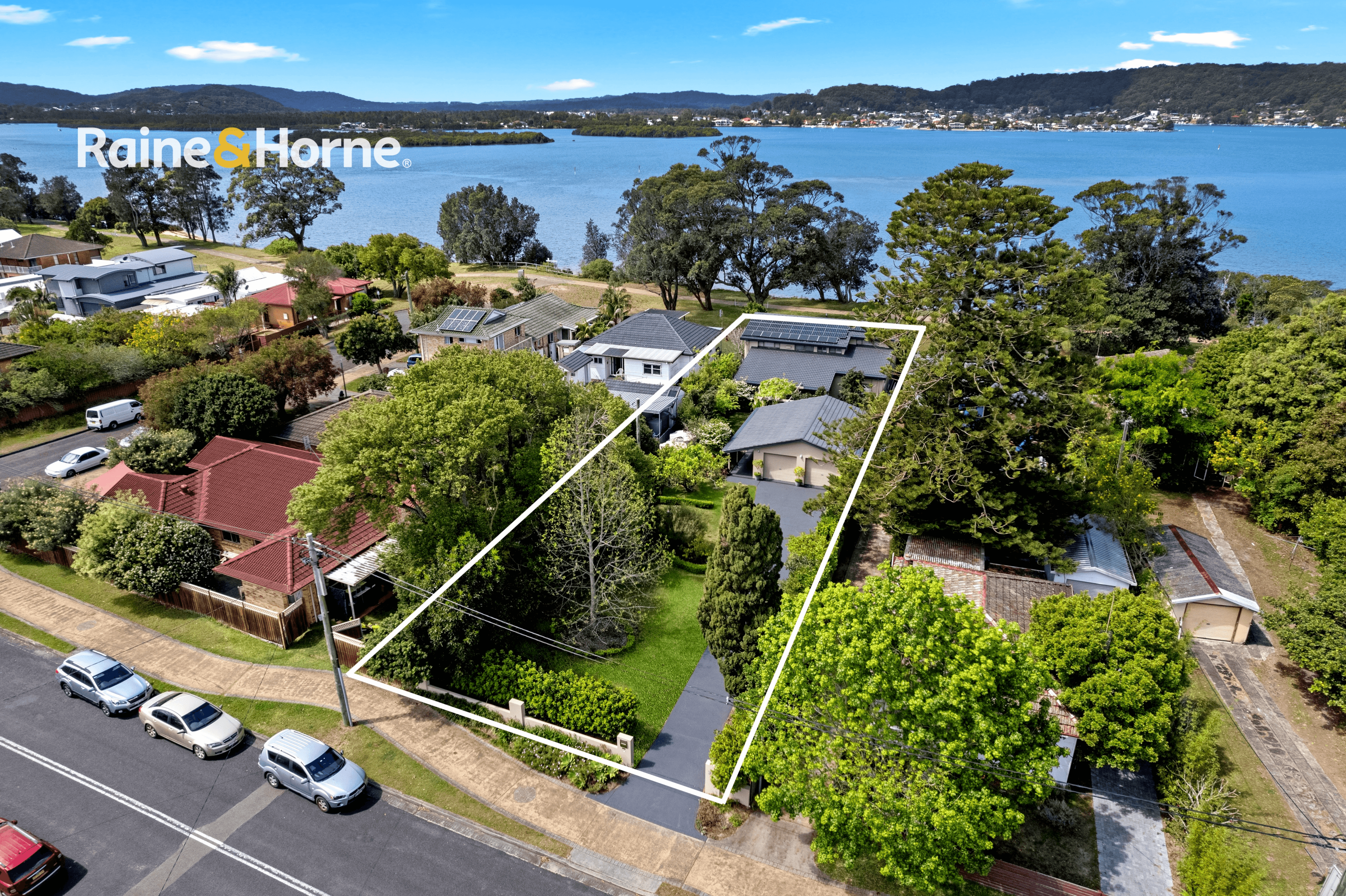 300 Burge Road, WOY WOY, NSW 2256