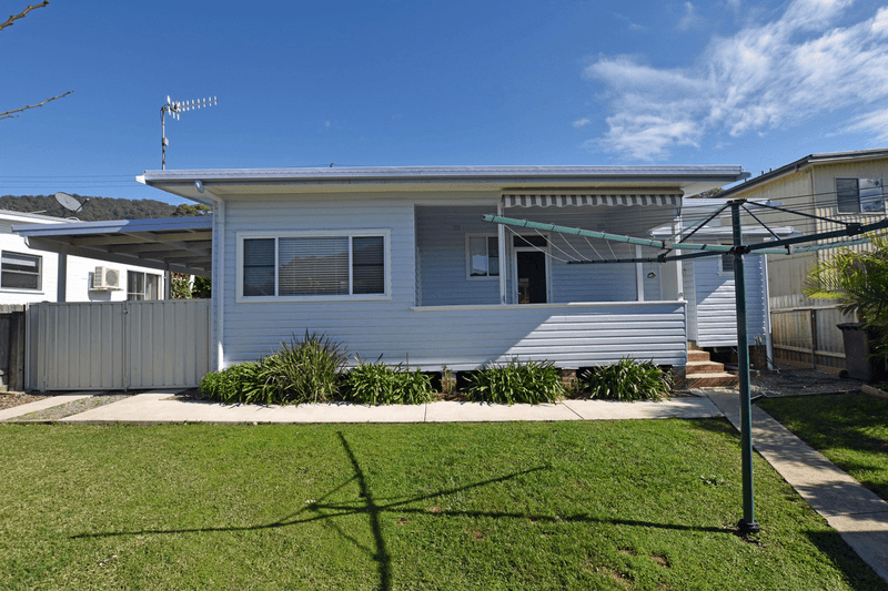 19 Lake Street, LAURIETON, NSW 2443