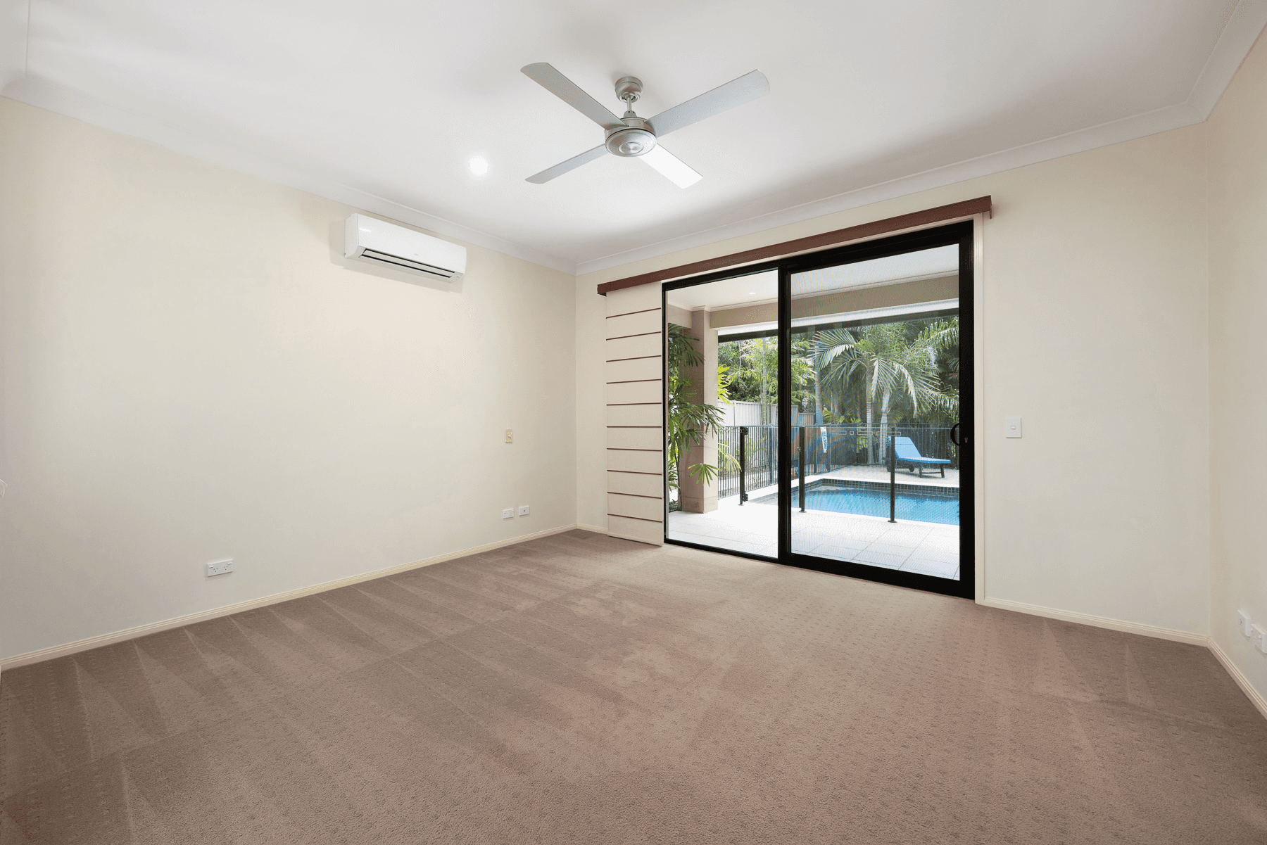 11 Oak Street, COOROY, QLD 4563