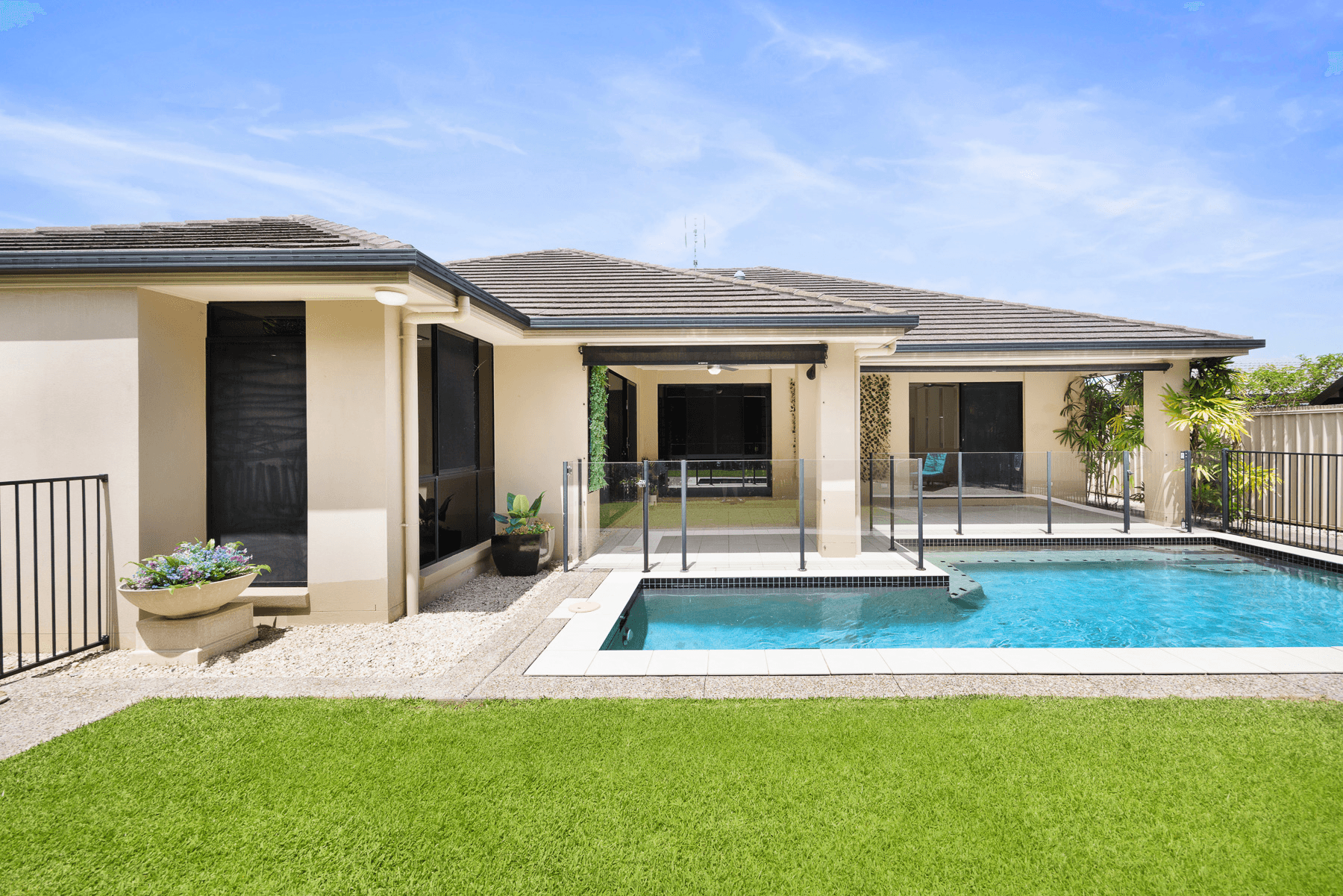 11 Oak Street, COOROY, QLD 4563