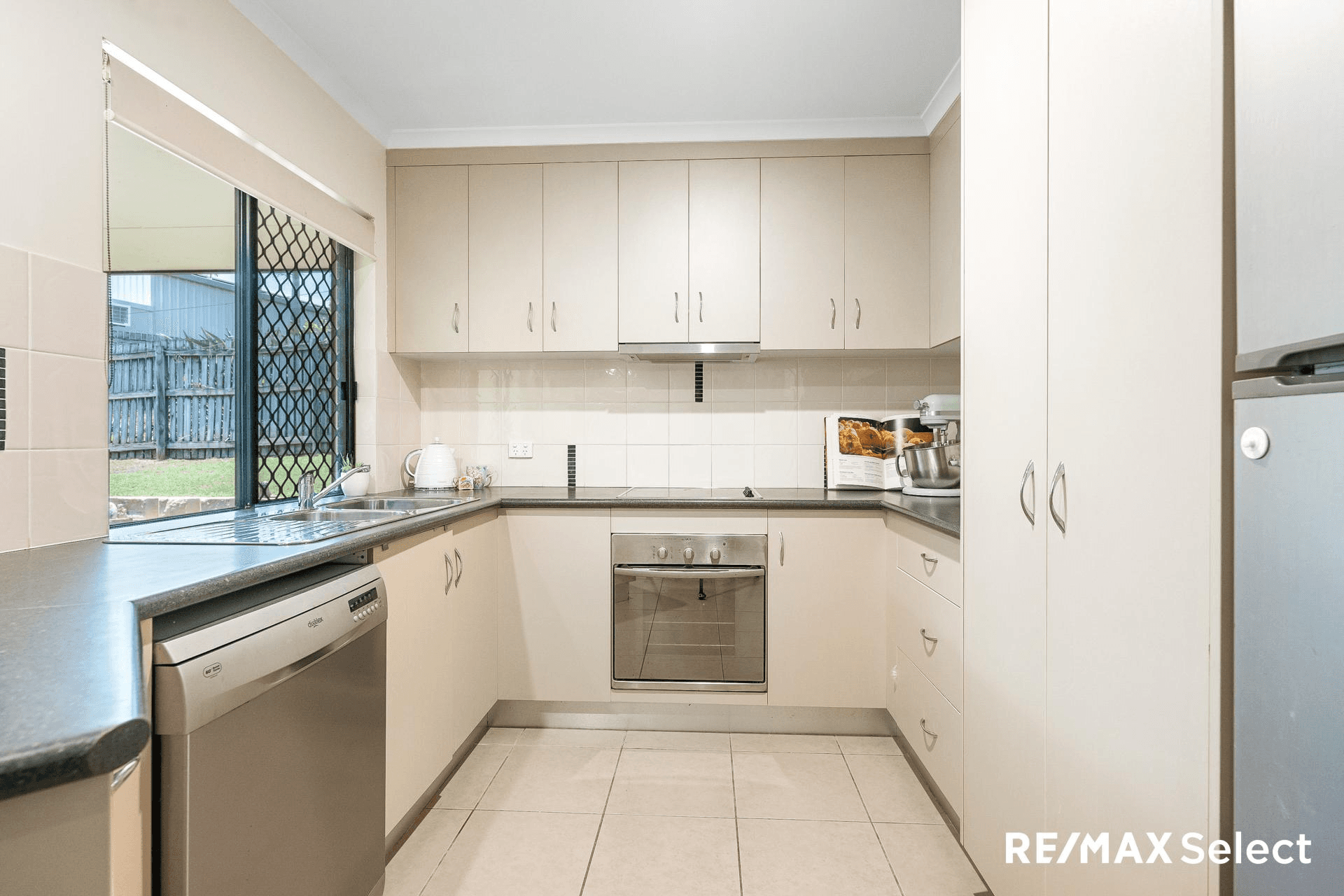 7 Townsend Street, BUCASIA, QLD 4750