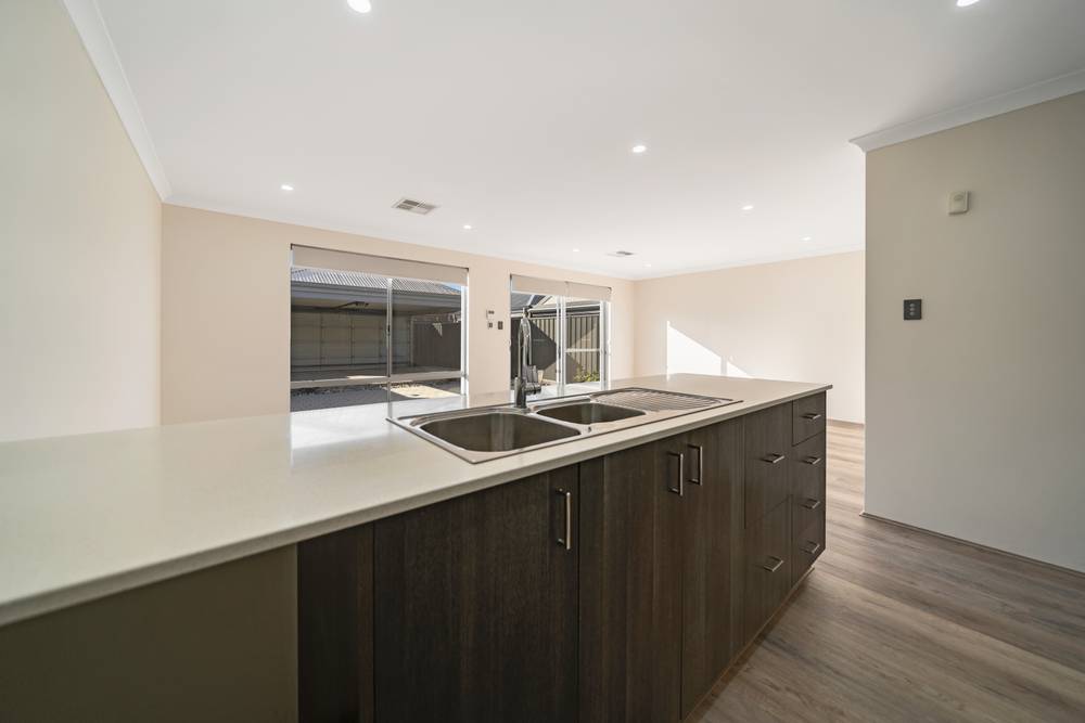 49 Cuddlepie Turn, Banksia Grove, WA 6031