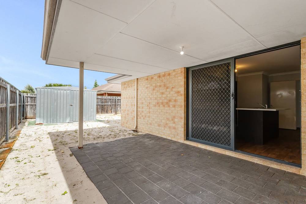 9 Riverland Drive, Ellenbrook, WA 6069