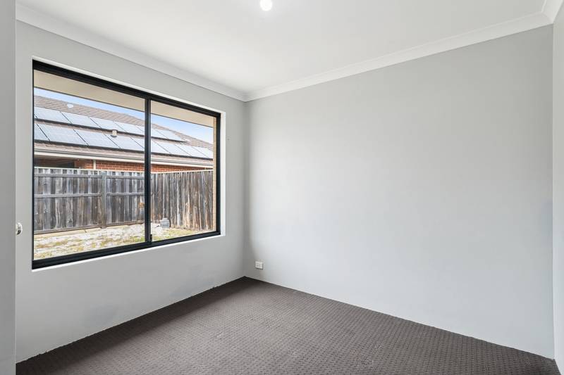 9 Riverland Drive, Ellenbrook, WA 6069