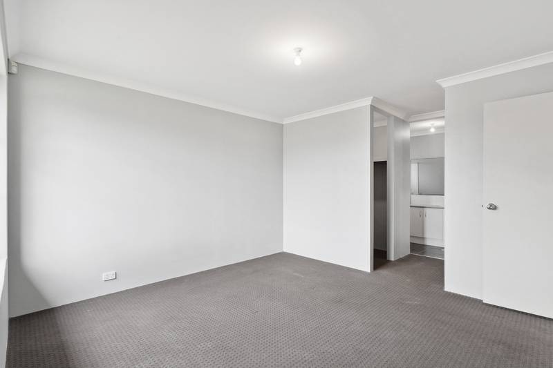 9 Riverland Drive, Ellenbrook, WA 6069