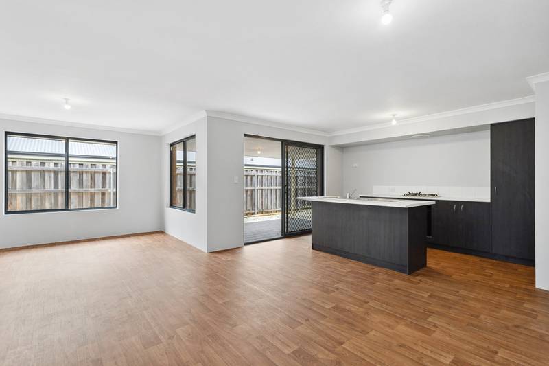 9 Riverland Drive, Ellenbrook, WA 6069