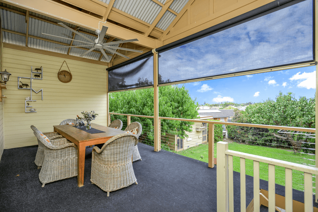 49 Seaview Road, VICTOR HARBOR, SA 5211