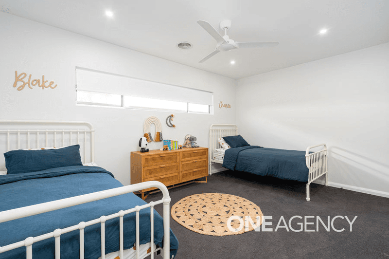 5 NELLYWANNA STREET, GOBBAGOMBALIN, NSW 2650