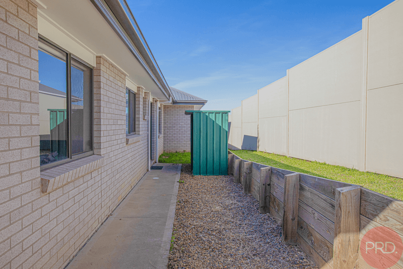 15 Innes Street, NORTH ROTHBURY, NSW 2335