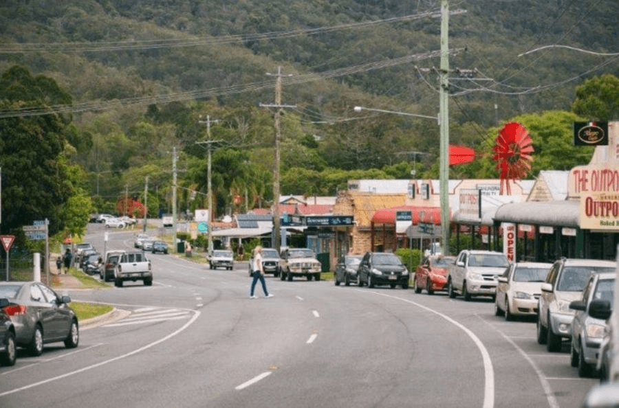 37 Regal Drive, CANUNGRA, QLD 4275