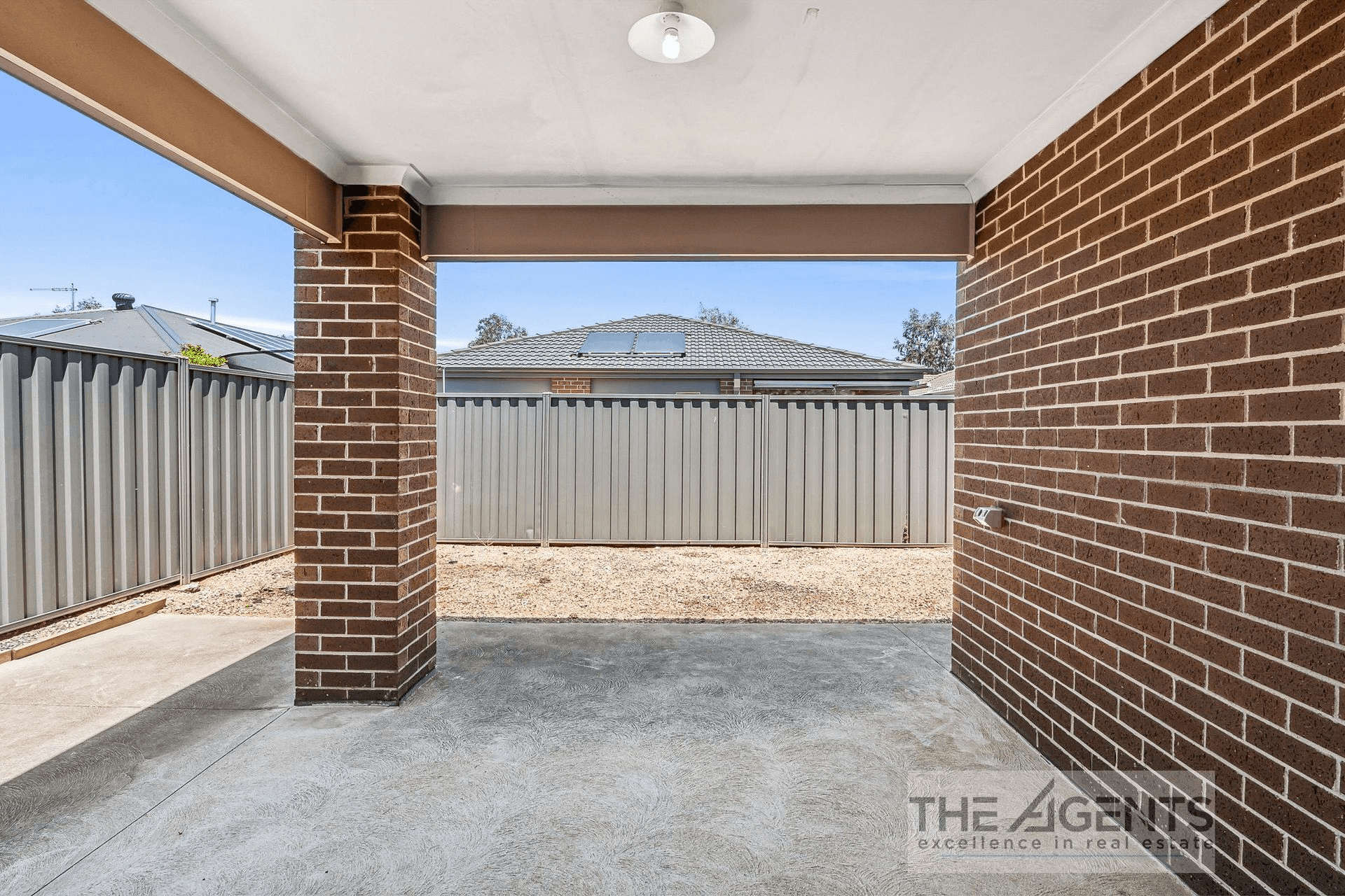 1045 Leakes Road, Tarneit, VIC 3029