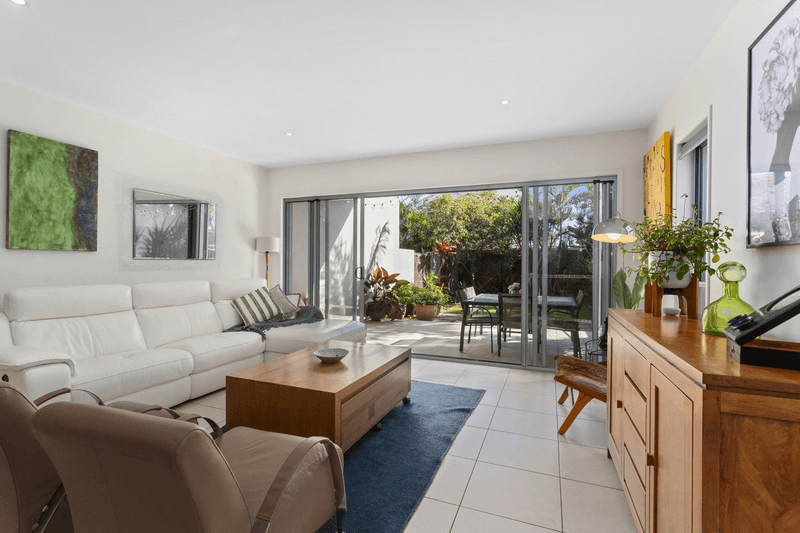 1/7 Deodar Drive, Burleigh Heads, QLD 4220