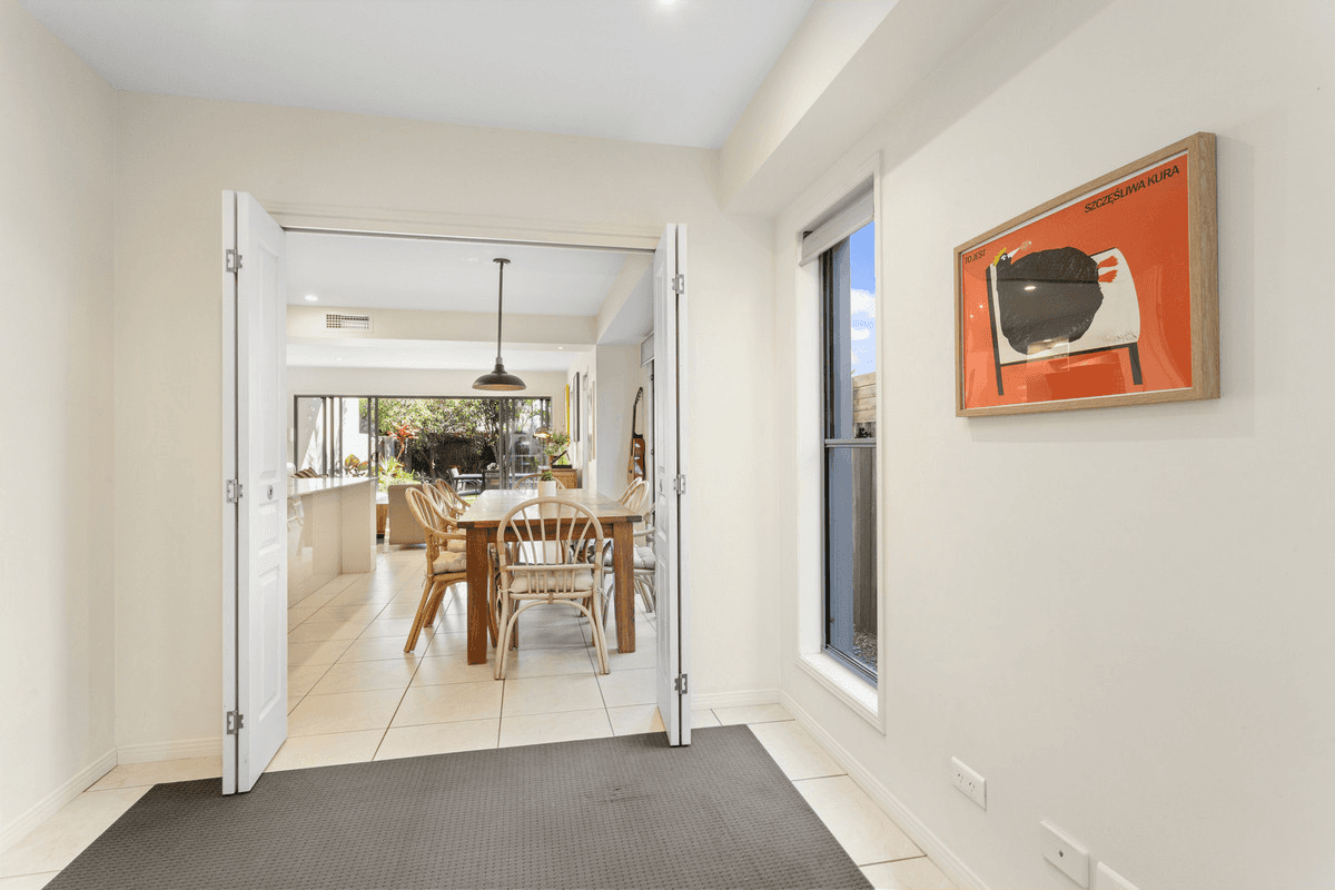 1/7 Deodar Drive, Burleigh Heads, QLD 4220