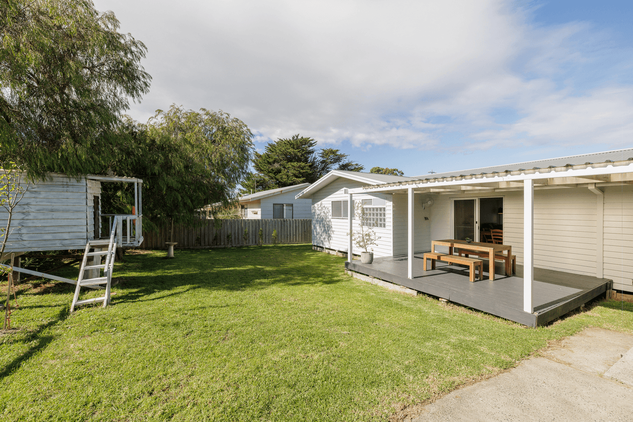 594 Settlement Road, COWES, VIC 3922