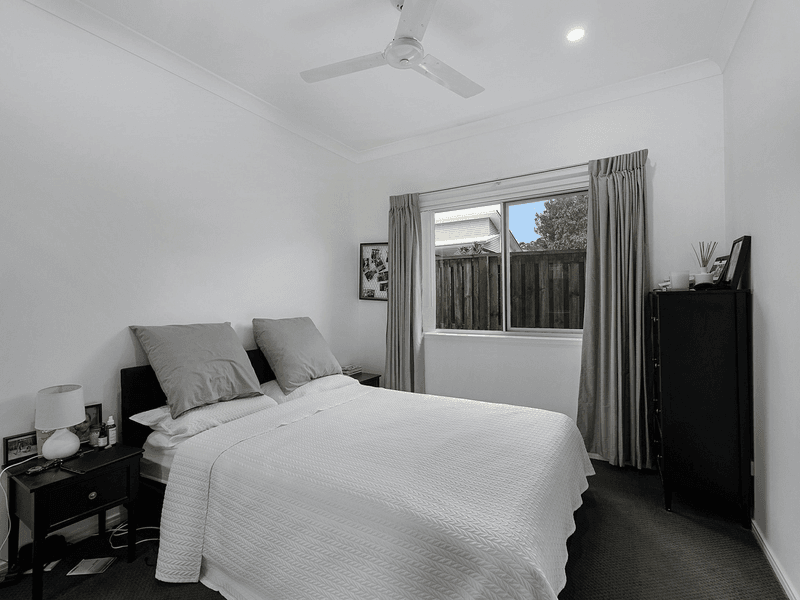 7 Raynuha Way, BROOKWATER, QLD 4300