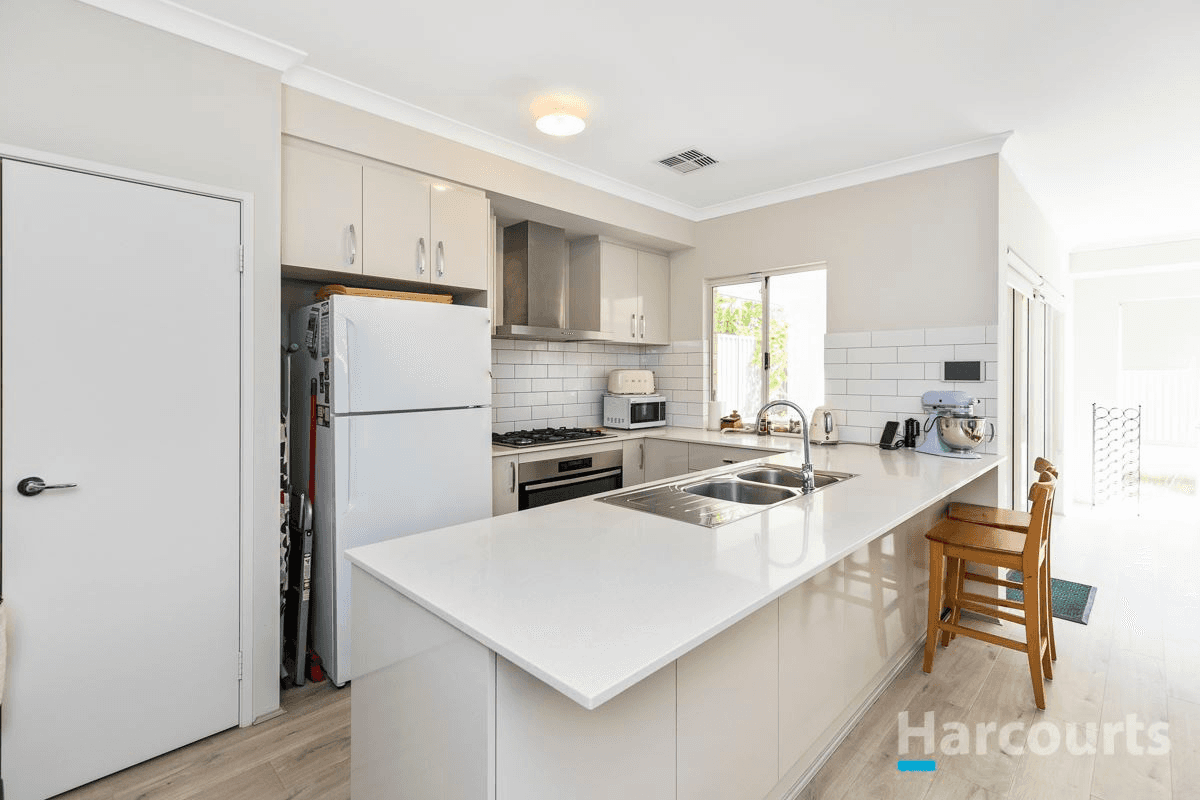 14A Dixon Place, Kardinya, WA 6163