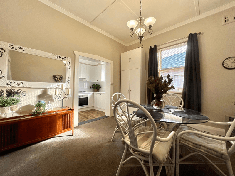 11 Rose Street, PARKES, NSW 2870