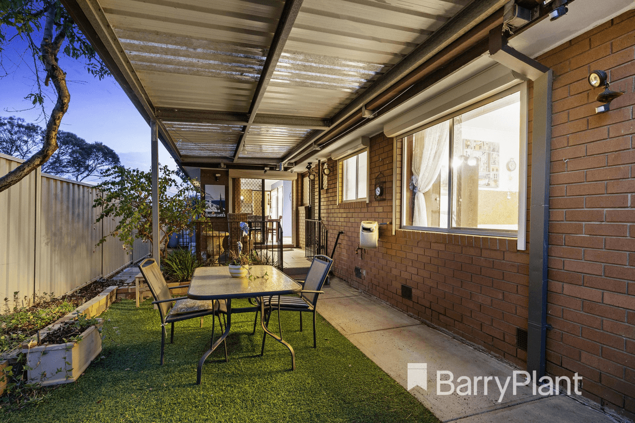 4 Tintern Grove, St Albans, VIC 3021