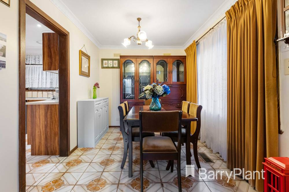 4 Tintern Grove, St Albans, VIC 3021