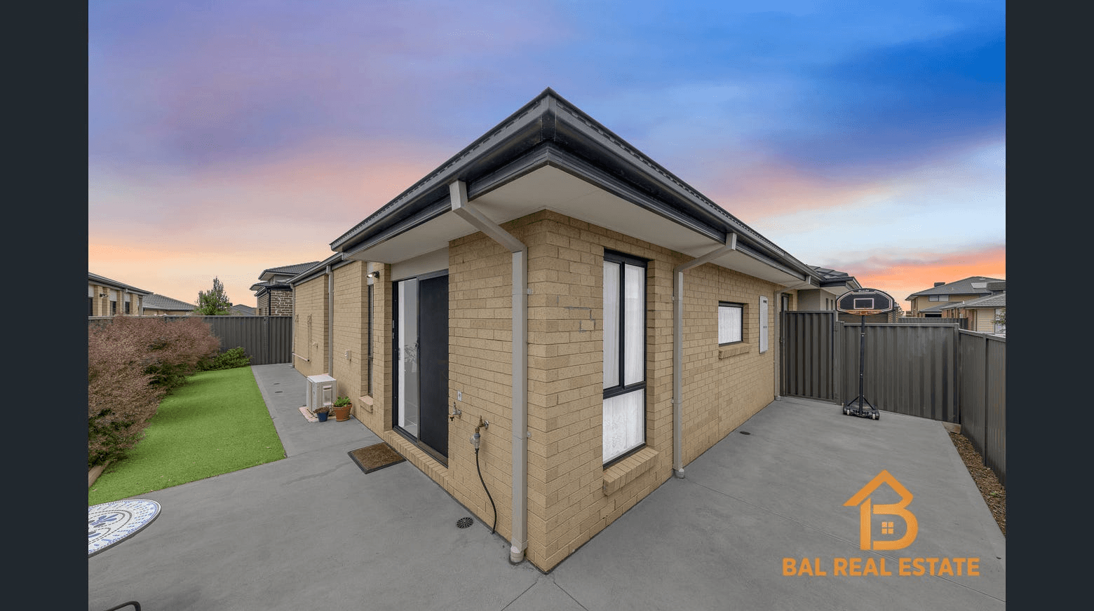 8 Blaine Circuit, TARNEIT, VIC 3029