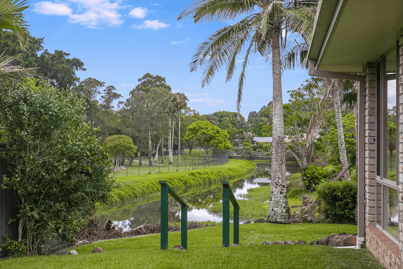 2/2 Huntingdale Place, BANORA POINT, NSW 2486