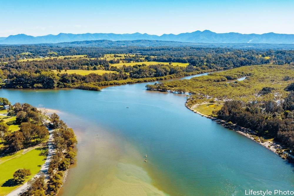32 Angophora Crescent, URUNGA, NSW 2455
